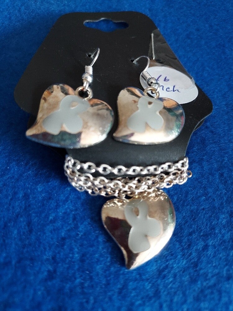 Gray Ribbon Heart necklace & earring set