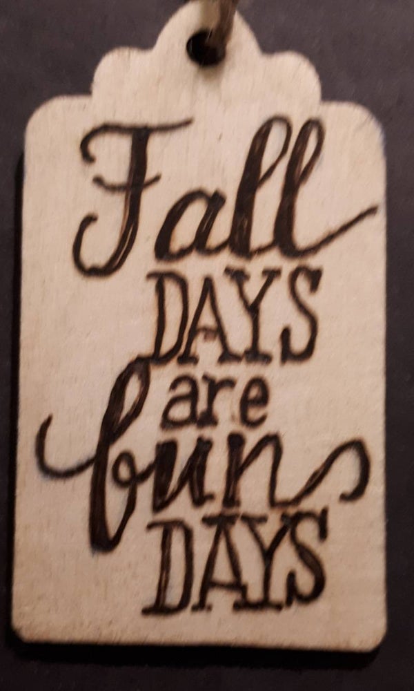 Kadolabel Fall days are fun days 