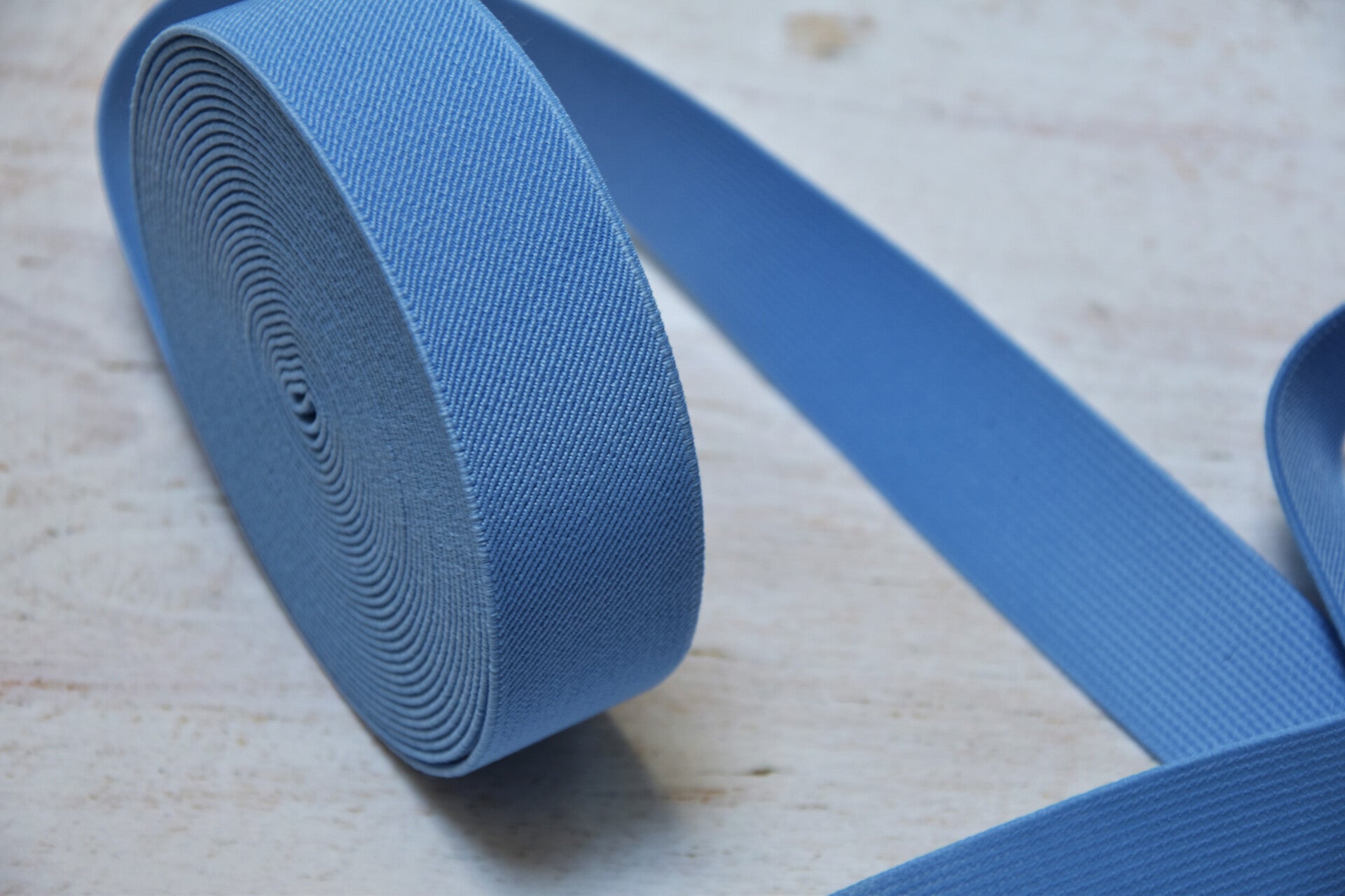 Elastiek lichtlblauw 40 mm