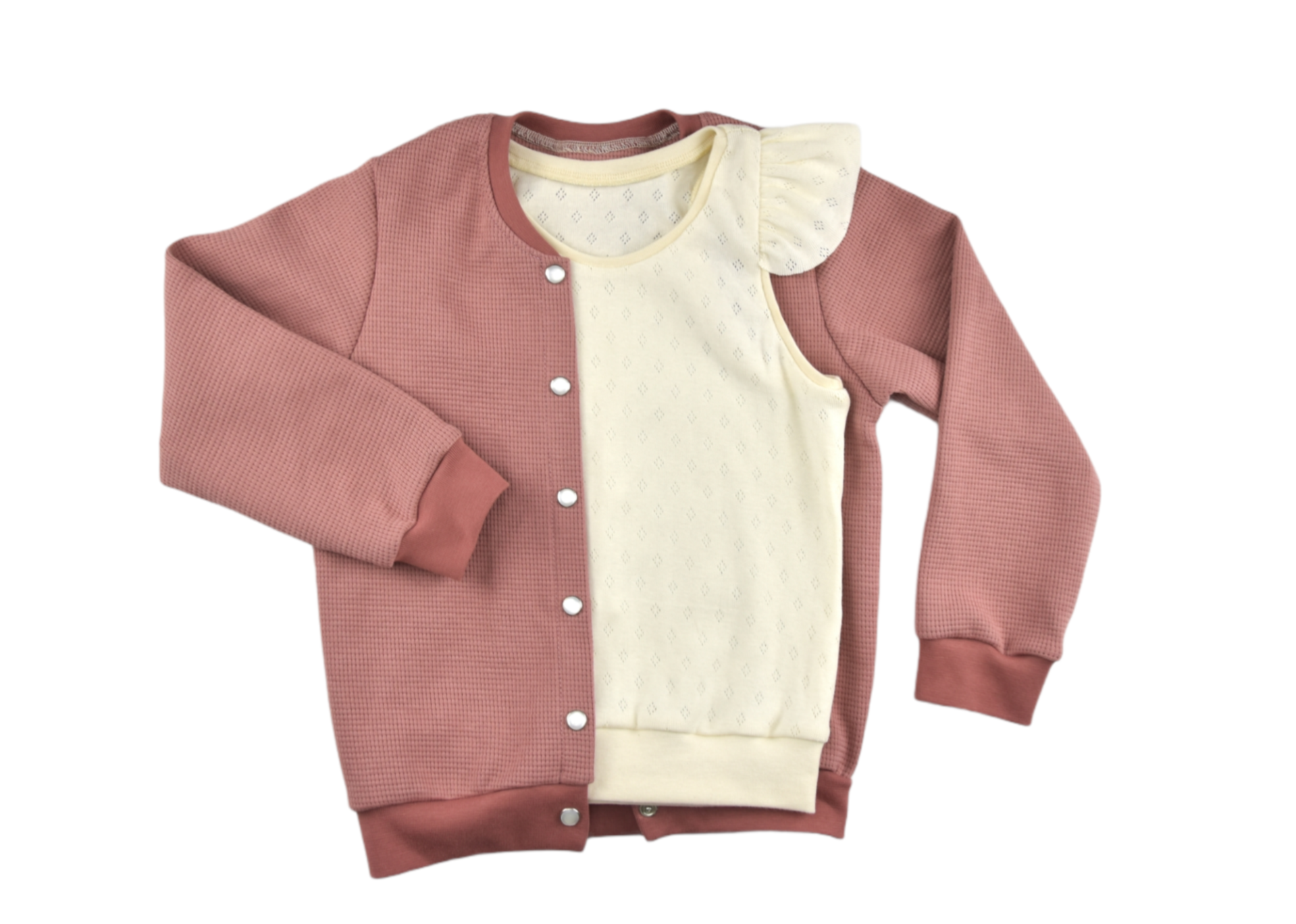 vestje met knopen "klei roos"