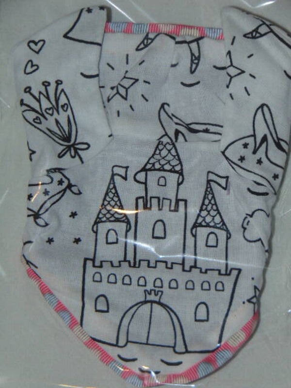 Bonnet Hobby Horse Château féérique a Colorier !
