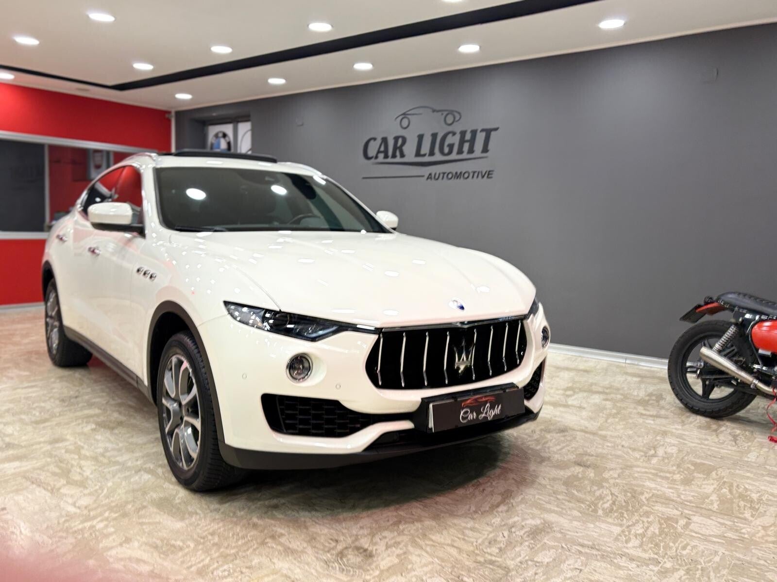 Maserati Levante 3.0 v6 275 cv