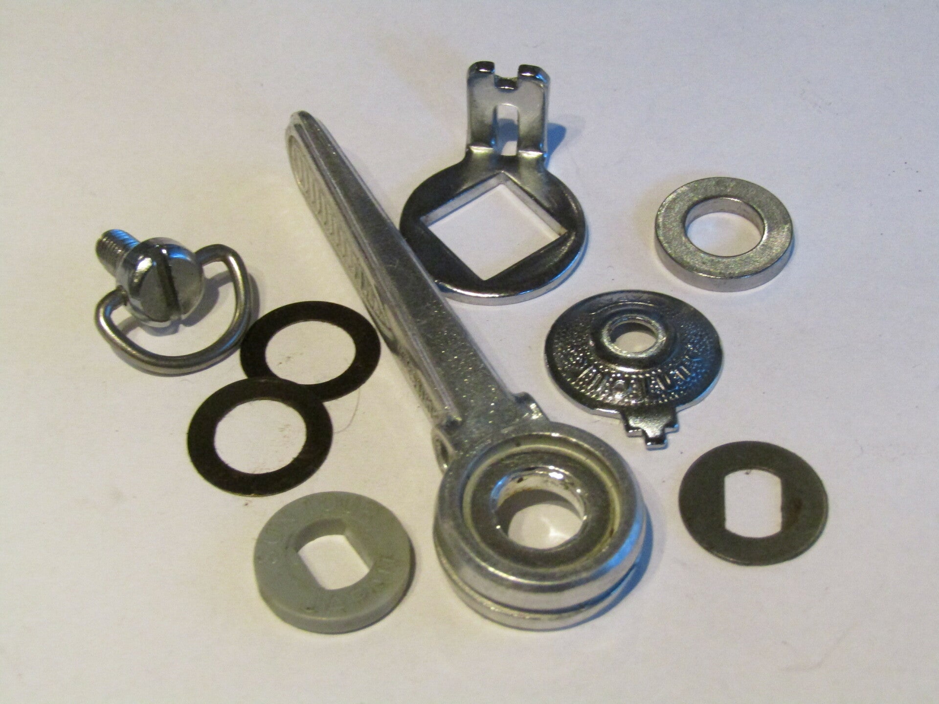 SUNTOUR Left side gear lever with HARDWARE NOS! TL01 01-B01-004-01 6/19/21