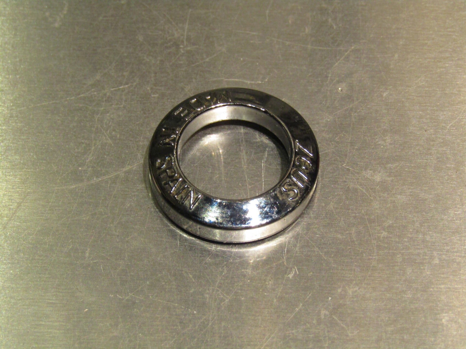 ZEUS 2000/CRITERIUM Vintage 70's/80's Front hub dust cap NOS! TL02 03-B01-C02-02