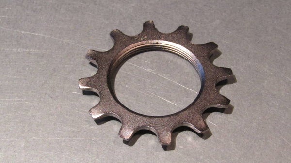 SHIMANO DURA ACE 7402 ERA 12t Threaded 7/8 Speed UNIGLIDE CASSETTE Cog NOS! BX000