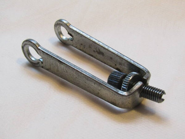 CLB Rear brake cable hanger 2nd hand TL08 03-B01-C06-01-001 5/6/21