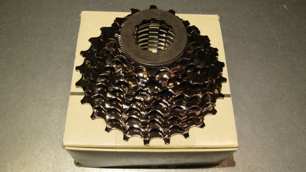 .SHIMANO HG 50 8 Speed Chrome Cassette 12-25t NOS! BX13a