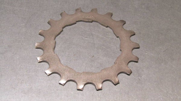 SHIMANO 600EX vintage 80's 18t FREEWHEEL Cog BXC00A17
