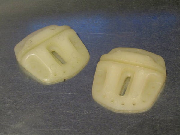 ..BICYCLE CLEATS VINTAGE 70's WHITE NOS! BX27 60 - 2/12/20 RK11