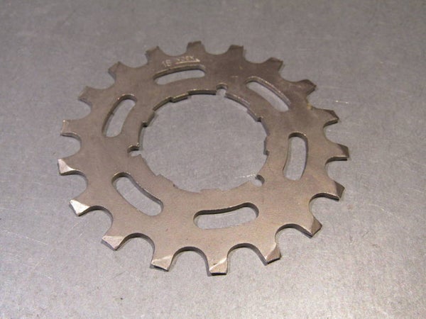 .SHIMANO 600EX ERA 18t UNIGLIDE CASSETTE Cog NOS! BX4 04 - 8/10/19 RK