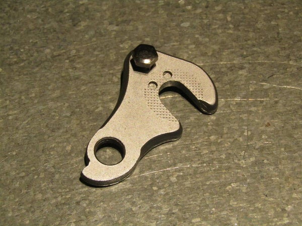 SHIMANO Rear Derailleur hanger NOS! TL03 02-B01-C04-06 7/12/21