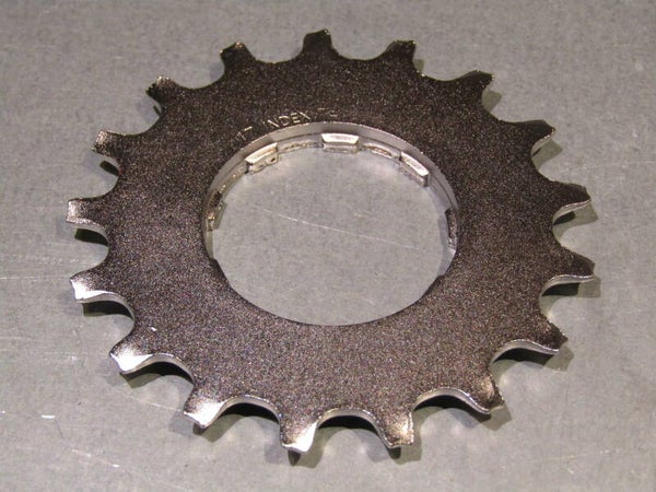 SHIMANO DURA ACE 7/8 SPEED 17t UNIGLIDE Cassette cog with spacer NOS! BXC00E13