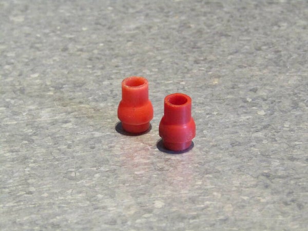 Brake lever RED plastic Brake lever end buttons 2nd hand BB23E 7676 - 7/21/21 RK02