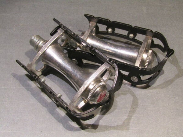 .ATOM 600 Vintage 70's QUILL Pedal SET FRENCH Thread NOS! BXC00G21