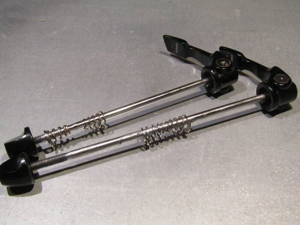 ..EDCO BLACK ALLOY QUICK RELEASE LEVER SET With steel shafts 135mm NOS! BX32