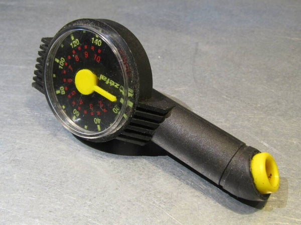 ZEFAL SCHRADER VALVE Pressure guage NOS! BX00K26 304 - 5/10/20 RK12
