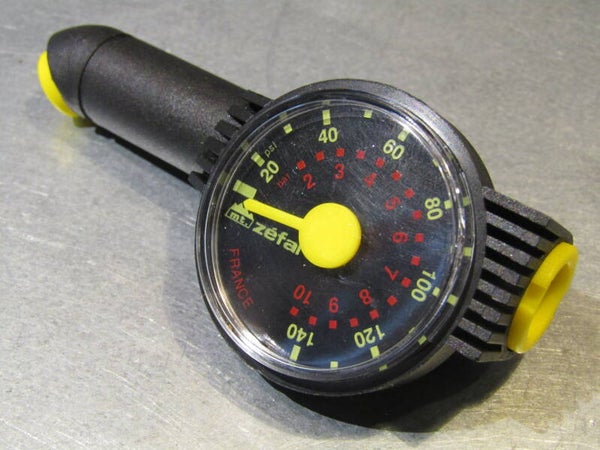 ZEFAL SCHRADER PRESSURE GUAGE NOS! BXC00L21 304 - 5/10/20 RK12