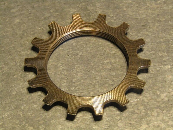 ..SHIMANO DURA-ACE vintage 70's 14t 5/6sp 1st position Threaded freewheel cog NOS! BX39a 7474 - 10/25/21 RK01