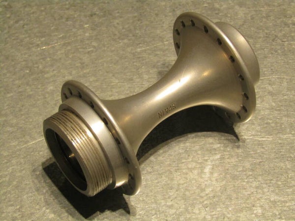 ..ZEUS 2000 VINTAGE 70's/80's S.A.E. ( ENGLISH ) Tread 32o rear hub shell NOS! BX38 4949 RK01
