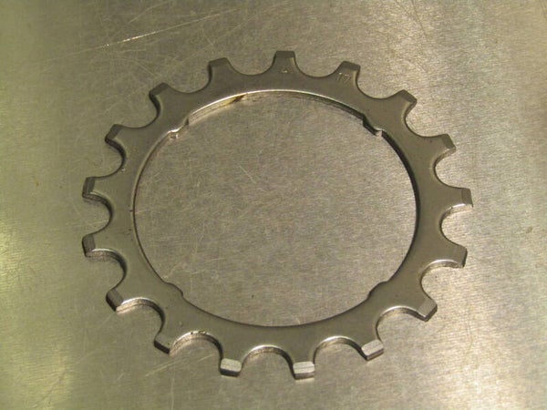 SUNTOUR NEW WINNER 17t ( A ) Last position freewheel cog NOS! 0000