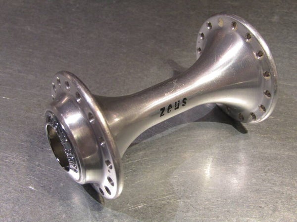 ZEUS SUPER CRONOS 32o FRENCH Thread rear hub shell with oiler! BXC000F3 505 - 6/11/20 RK06