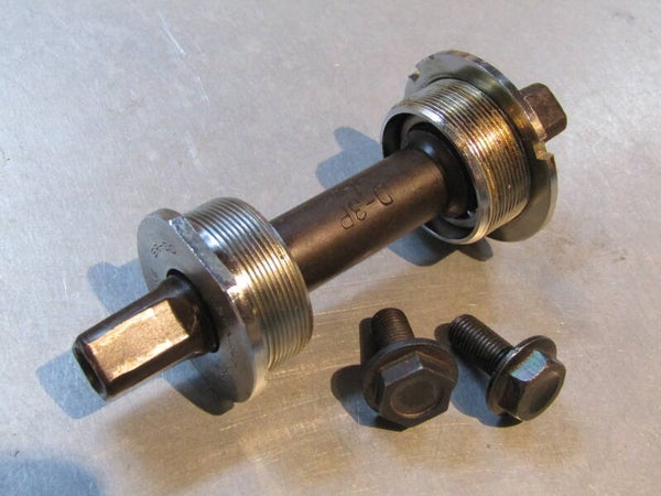 SR SAKAE ENGLISH Thread 1,370 X 24F. Bottom Bracket 119mm ( JIS ) 2nd hand BXC0021 01 - 4/4/19