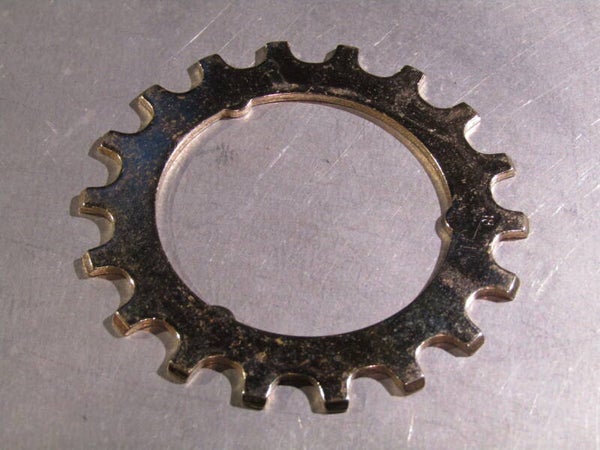 SHIMANO DURA ACE ( ORO ) VINTAGE 70's 18t FREEWHEEL Cog 3rd position NOS! BB23GD 04 - 5/4/19