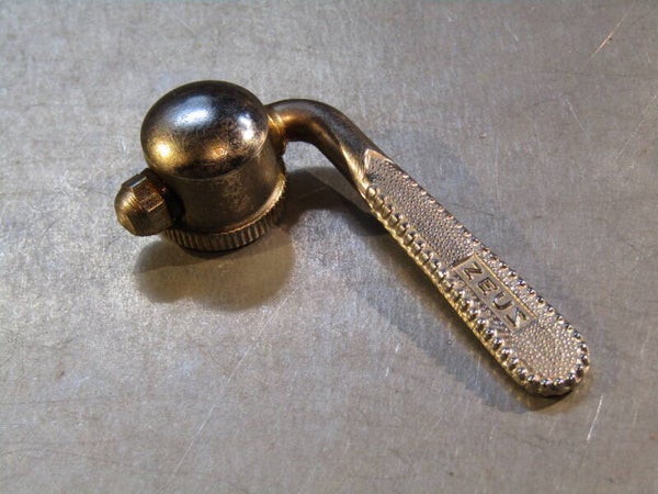 ZEUS GRAN SPORT Hub QUICK RELEASE Lever hardware NOS! BB24C 04 - 5/8/19