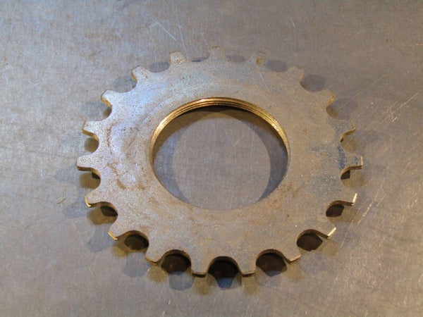 MAILLARD 700 SUPER COMPACT 19t 1st position Threaded freewheel cog NOS! BB26G 02 - 5/11/19