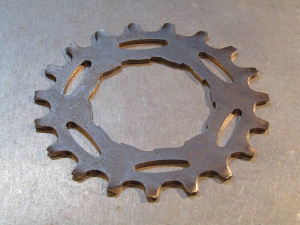 SHIMANO DURA ACE 7402 ERA 19t 2nd position freewheel cog SUPER RARE! NOS! BB28D 10 - 5/22/19B