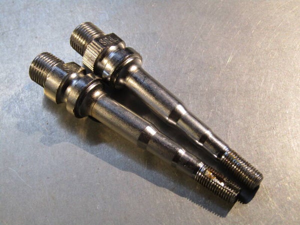 ..SR SULLIVAN vintage 80's 9/16 PEDAL Spindle set 1XR / 1XL NOS! BX80A3 01 - 5/31/19