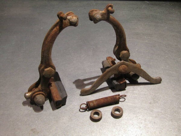 FRENCH VINTAGE 50's Brake caliper set 2nd hand BB27B 1137 - 17/1/21 RK03
