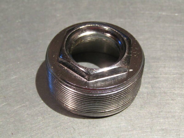 *STRONGLIGHT Type FRENCH Thread adjustable BB cup NOS! BB27B 1134 - 17/1/21 RK03