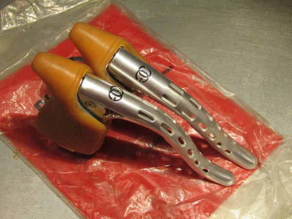 DIA COMPE NGC202 GRAN COMPE NON AERO Brake lever set with FRESH HOODS! Beta02 D02-004-01