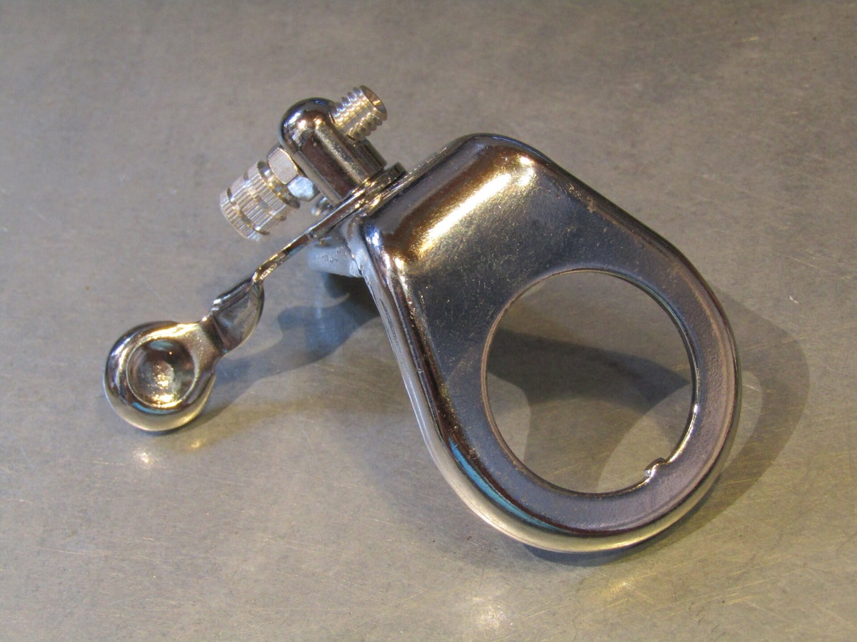 SHIMANO KEYED Front Brake cable hanger with QUICK RELEASE NOS! BB33C