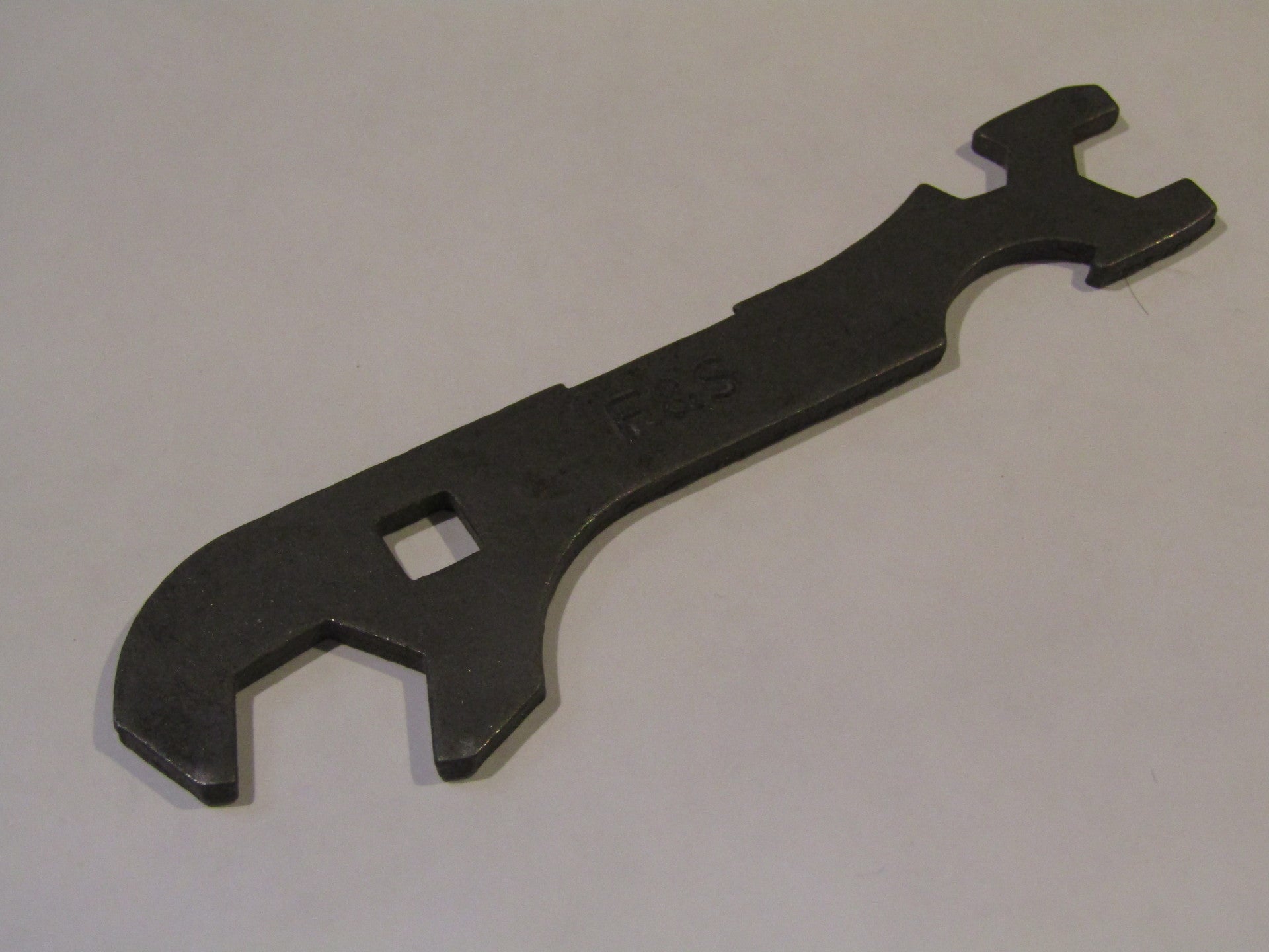 ..SACHS F&S Rear hub tool NOS! BB28 58 - 2/29/20 RK04