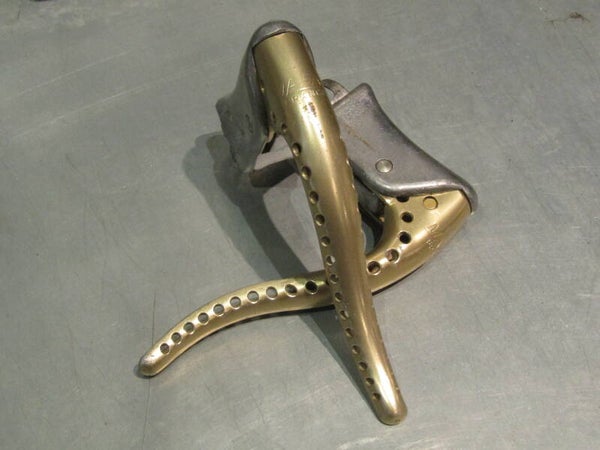 MAFAC Vintage EARLY 70's COMPETITION/2000 Anodized Brake levers with no hoods, levers will show no signs of road rash BXC00D06 3000 07/25/25