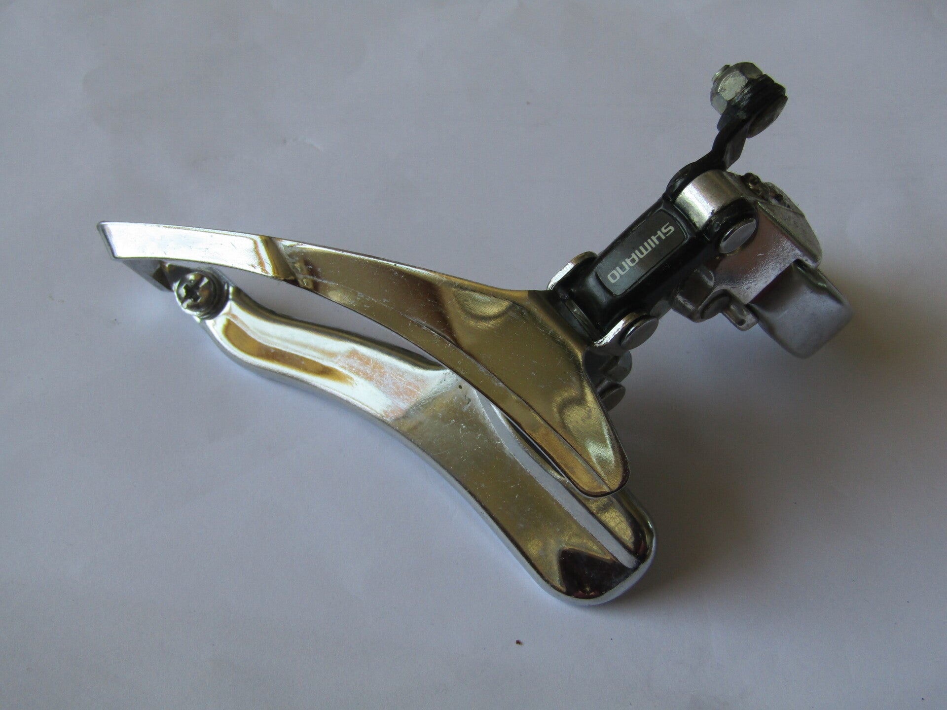 SHIMANO  Vintage 80's/90's Clamp-on ( 28.6 ) Front Derailleur NOS with no mounting hardware SPECIAL OFFER ITEM! 07/09/26
