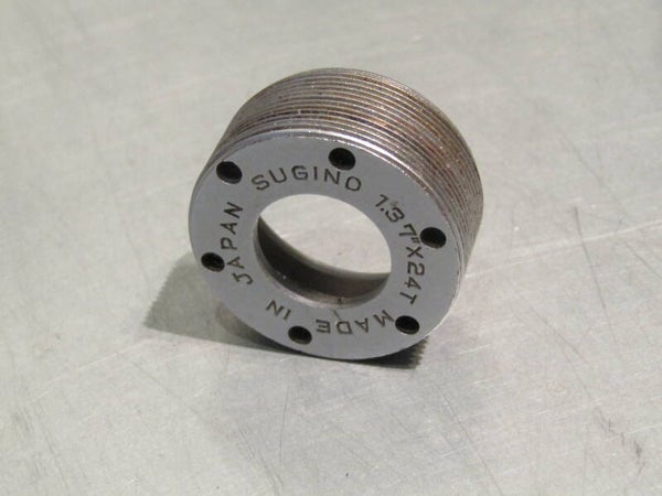 .SUGINO Vintage 70's ENGLISH Thread 1,37''X24T BB Adjustable cup 2nd hand TL06 01-B02-001-02