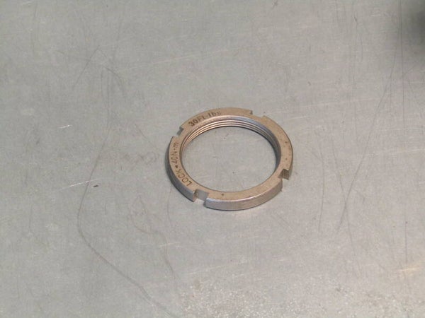 SHIMANO Type TRACK LOCK-RING 40N m NOS! TL08 04-B02-C06-02