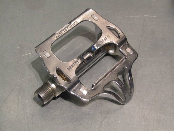 LYOTARD Right side BERTHET 9/16 Pedal MINT! BX69 9999 BX12