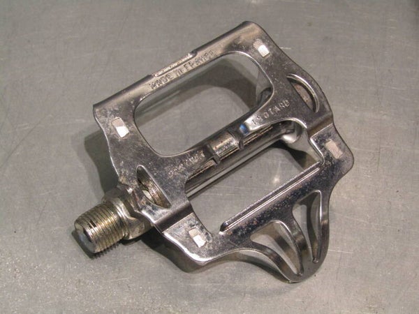 LYOTARD BERTHET Right side 9/16 Pedal MINT! BX73 9999 RK12