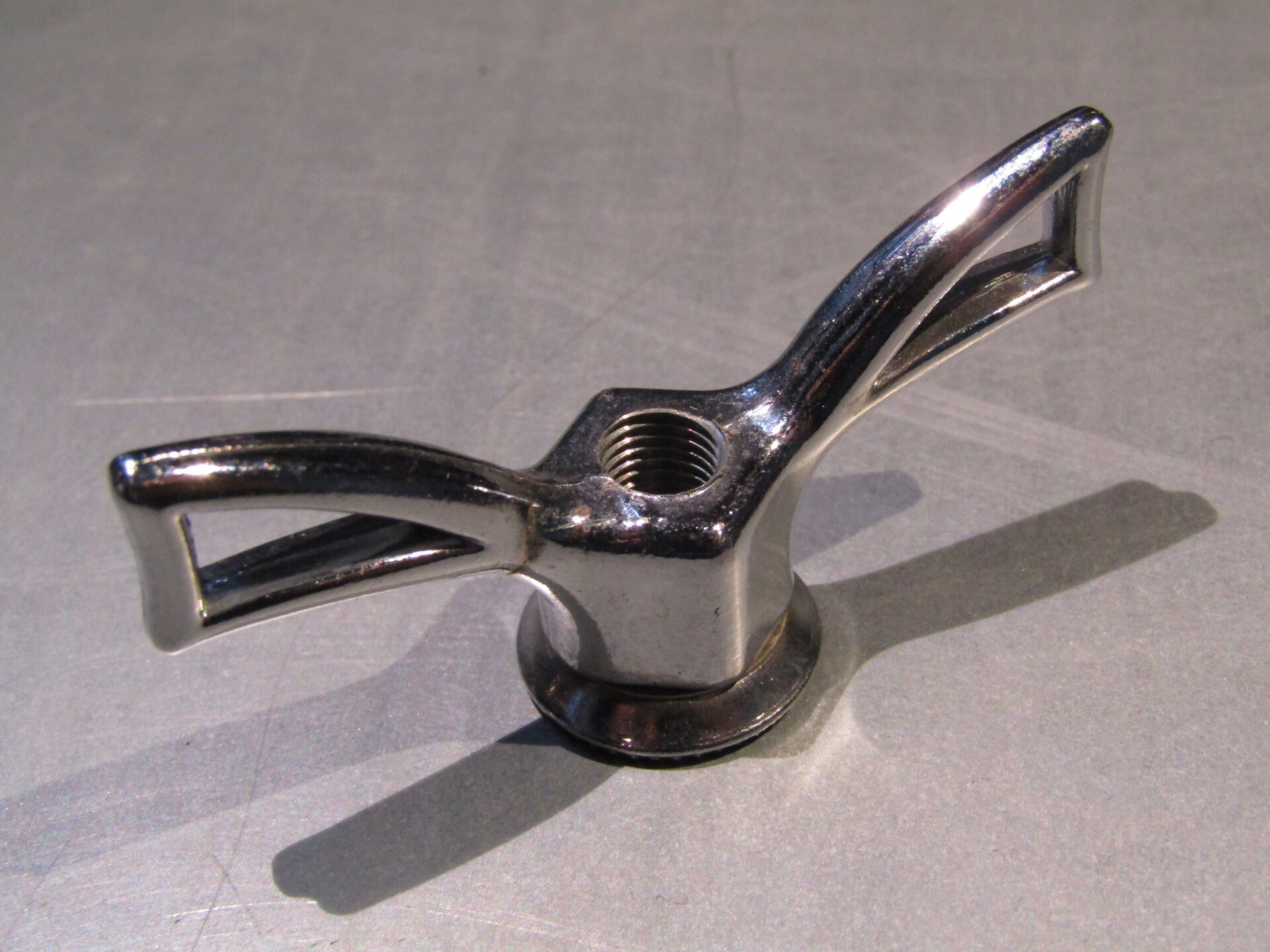 ..WING NUT GRIP FAST type Vintage 70's Front wheel NOS! BB32E 08 - 6/9/20 RK04