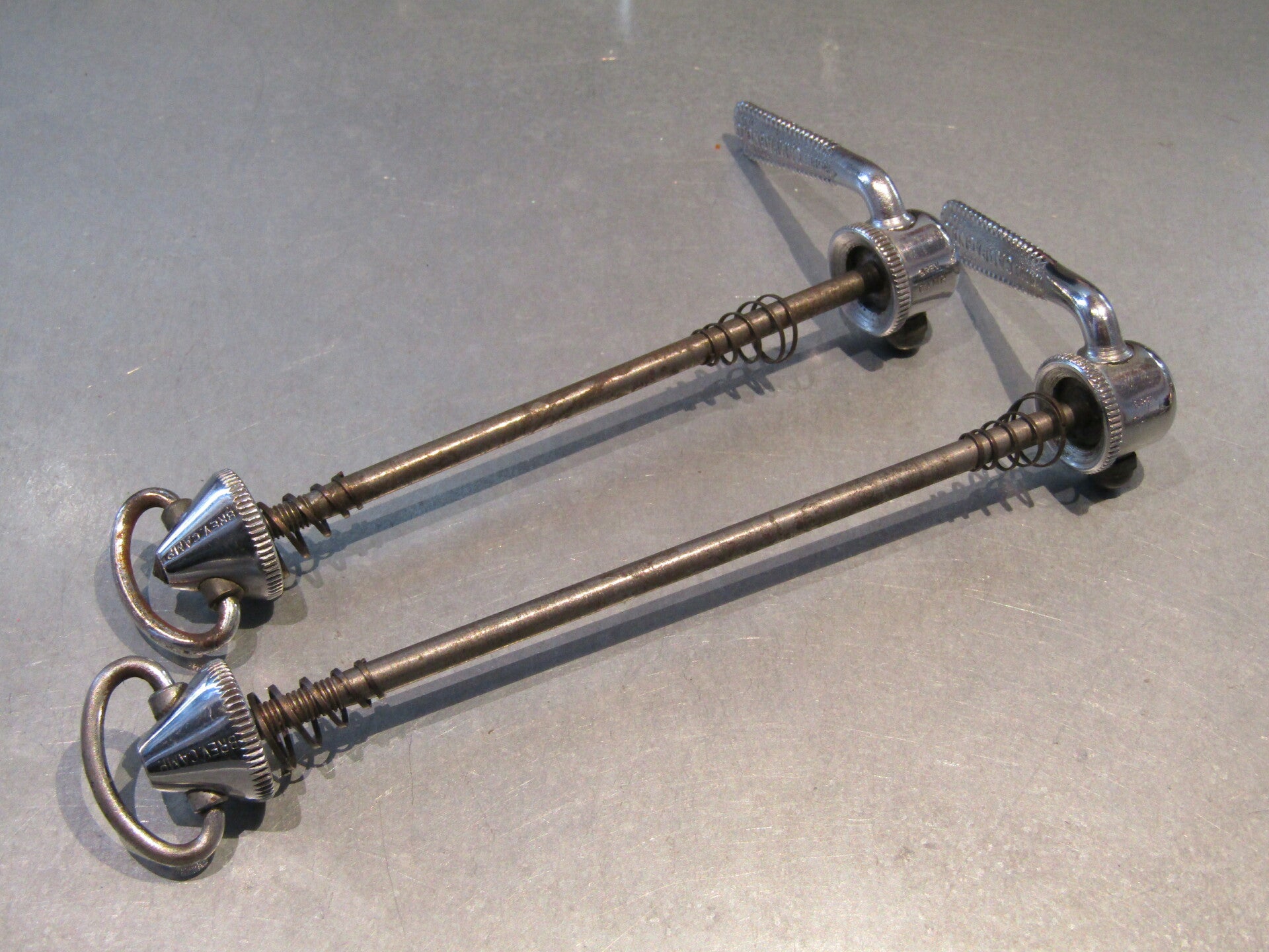 CAMPAGNOLO NUOVO RECORD 5 SPEED FLAT LEVER/CONE NUT Hub QUICK RELEASE Lever set 2nd hand BXC00J14 - 2/26/19