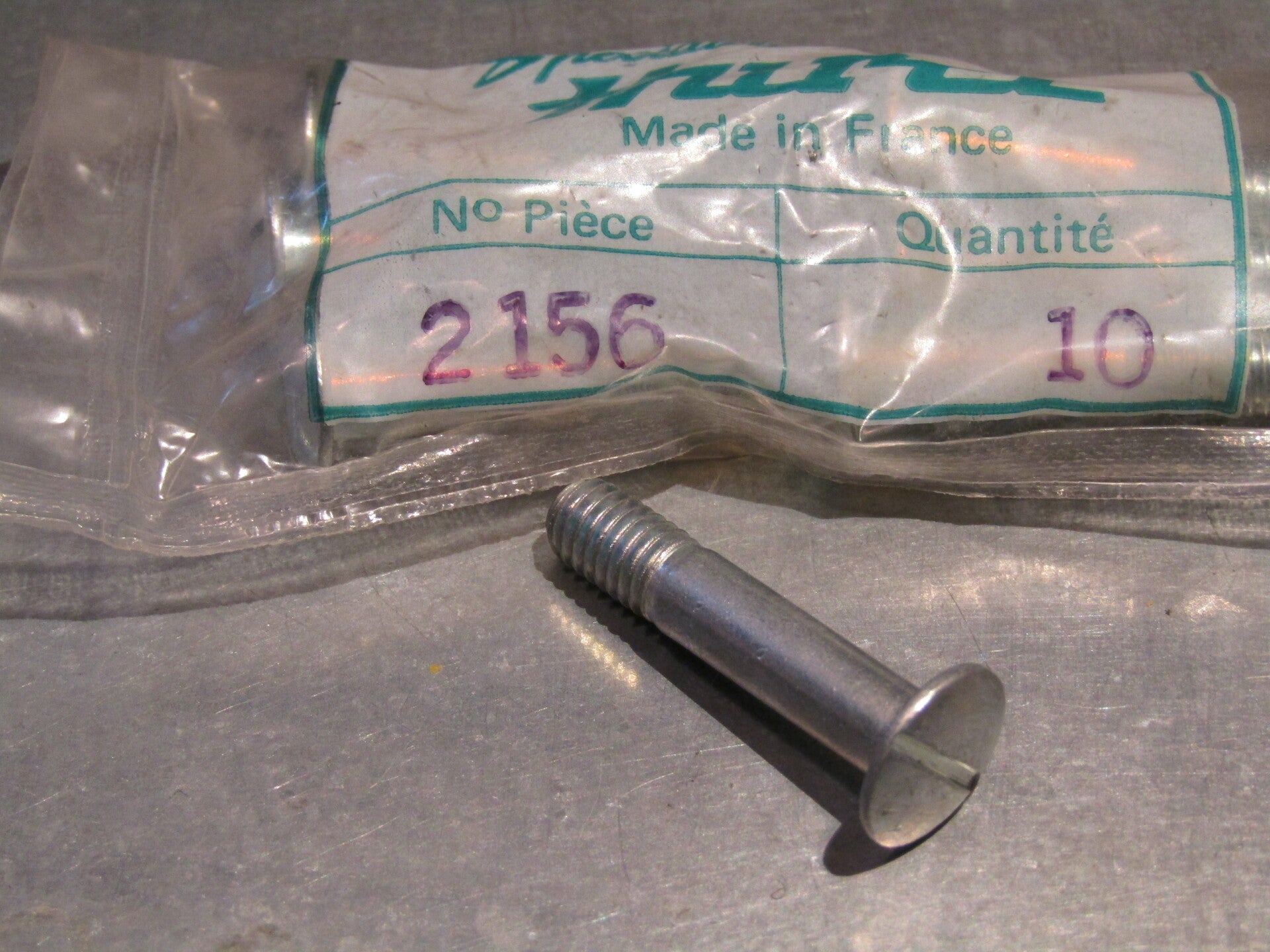 HURET #2156 Rear derailleur PULLEY BOLT UPPER NOS! TL02 04-B01-C03-01 4/29/21