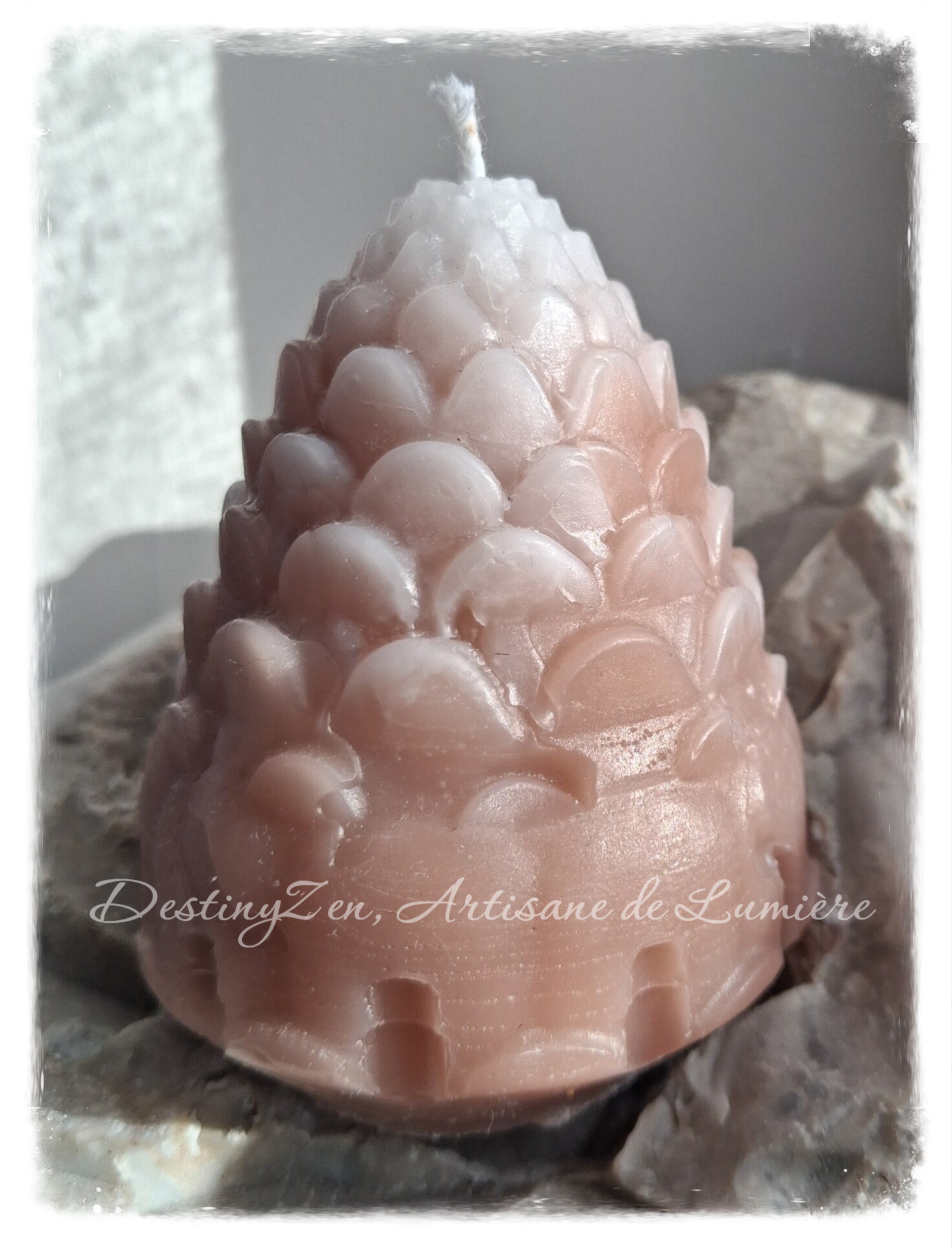 Bougies "Pomme de Pin" Parfumées aux Huiles Essentielles