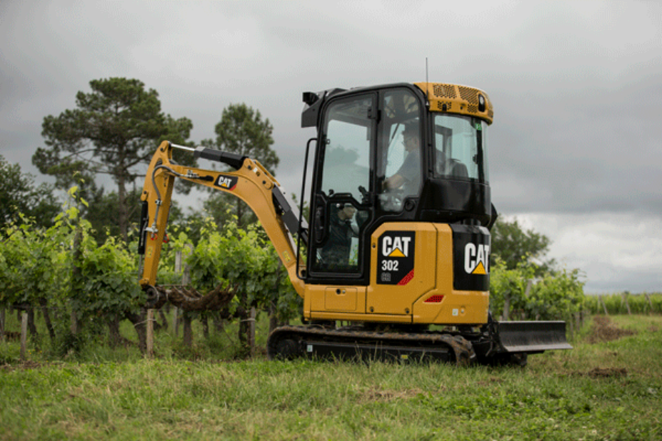 Mini Digger and driver hire Tiverton. Agricultural maintenance