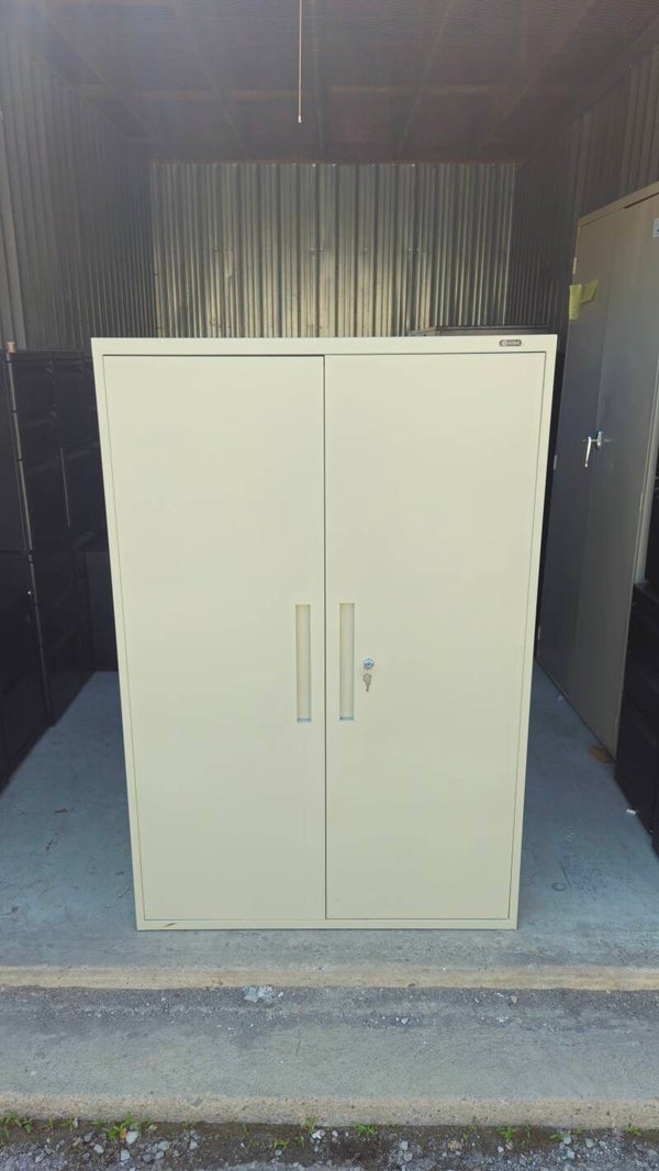 Global Heavy Duty Storage Cabinet Lock & Key Included 🔑