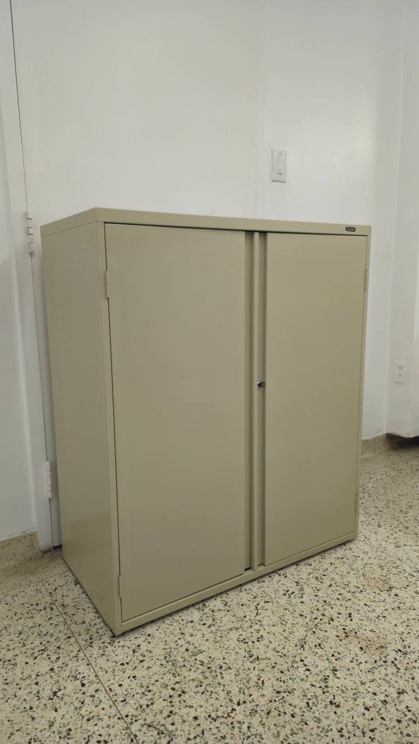 Global Storage Cabinet Lock & Key Included 🔑