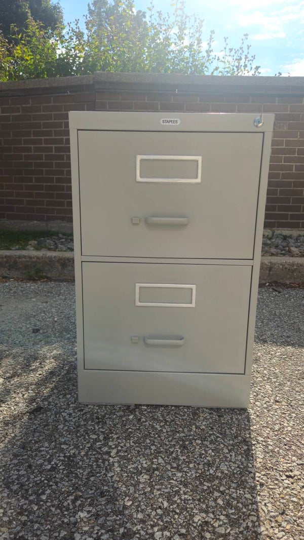 STAPLES 2-Drawer Legal-Size Filing Cabinet Lock & Key Included 🔑